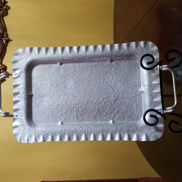 VERY PRETTY FRUIT & FLOWER ALUMINUM TRAY W HANDLES NO STAMP - Picture 4 of 5